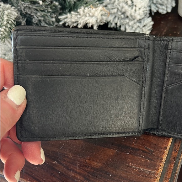 TUMI Black Leather Wallet - Picture 3 of 5